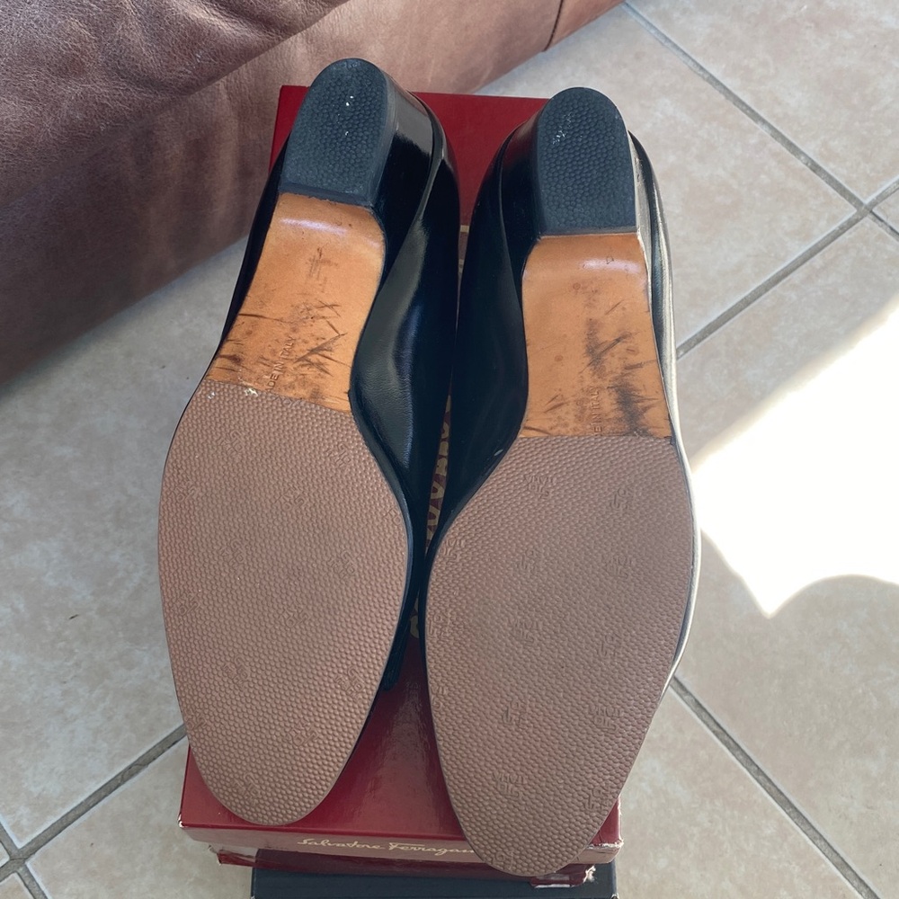 Salvatore Ferragamo Black Flats with Gold Detail - Picture 2 of 3